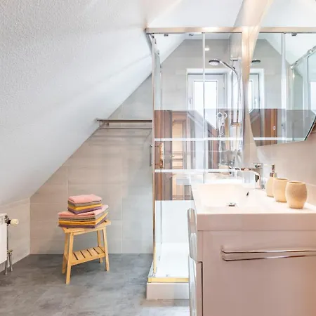 Les Glycines Du Sommerberg Niedermorschwihr